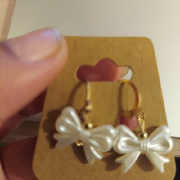 Bracelet and Earring Set - Picture 4 of 6